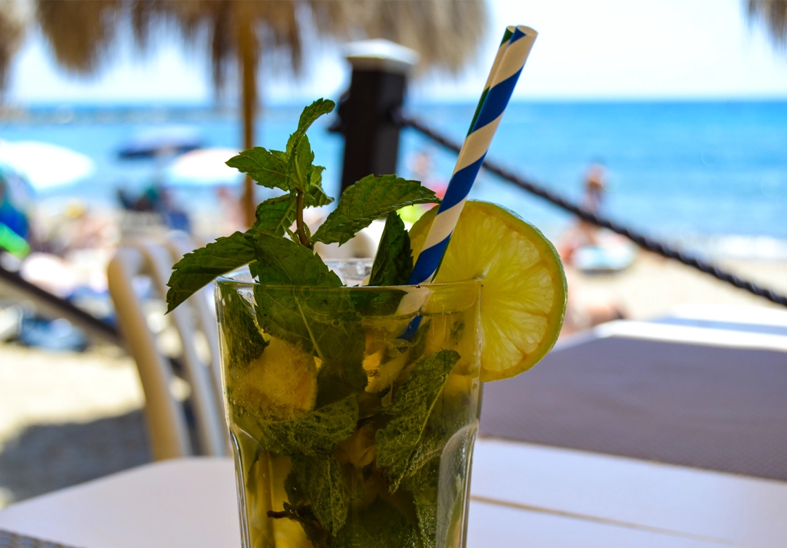 Restaurante El Sombrero Contacto